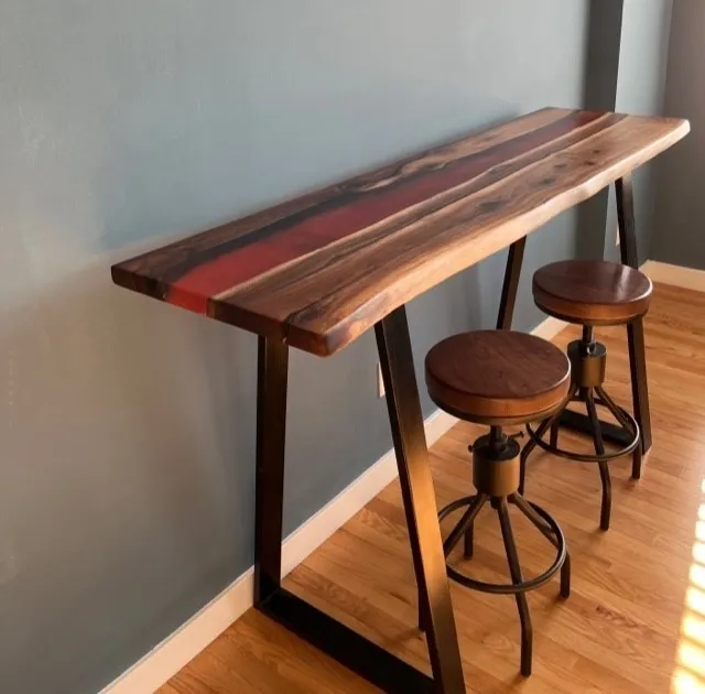 Walnut bar top with natural grain